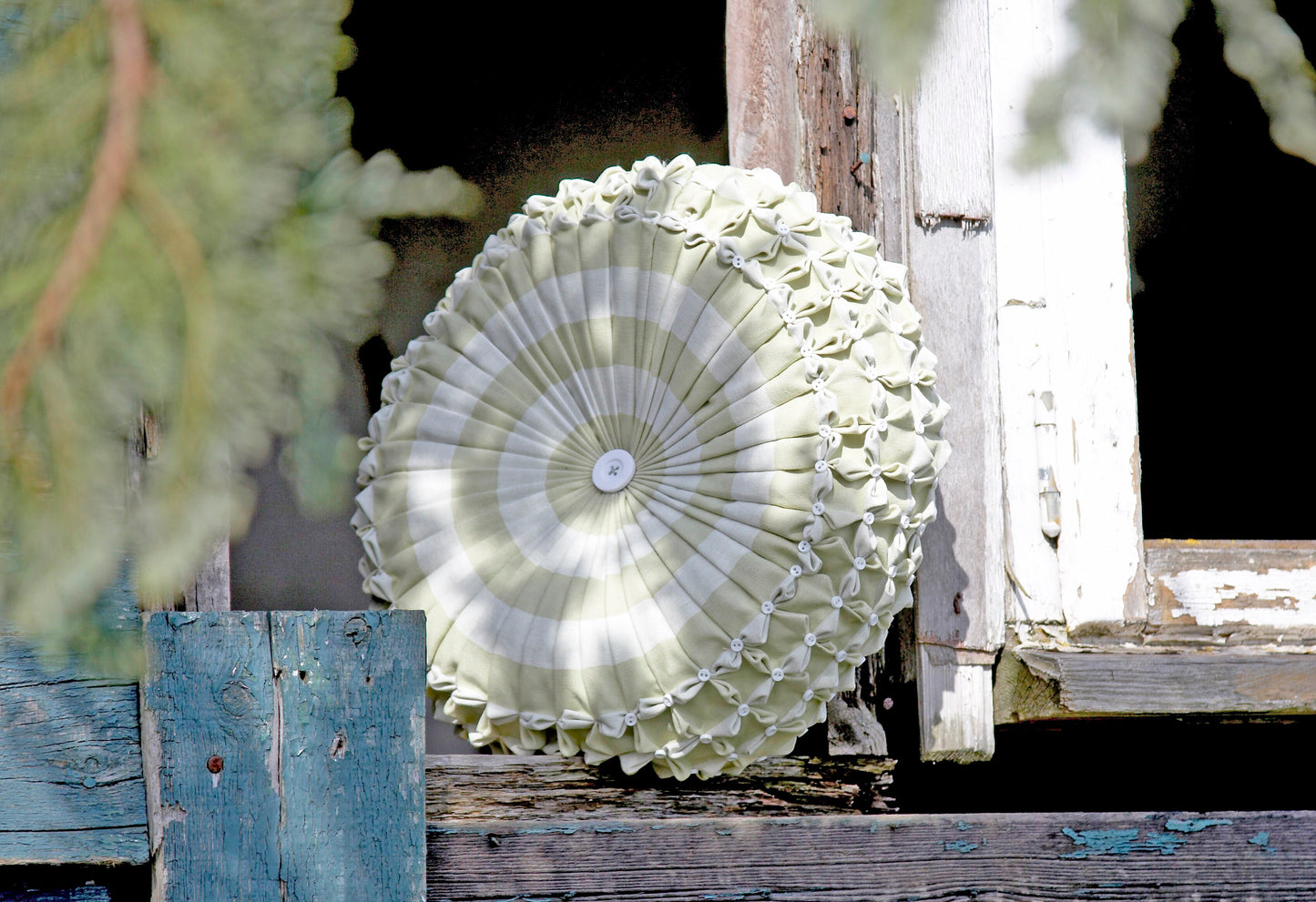 Modern Smocking by Debbie Shore