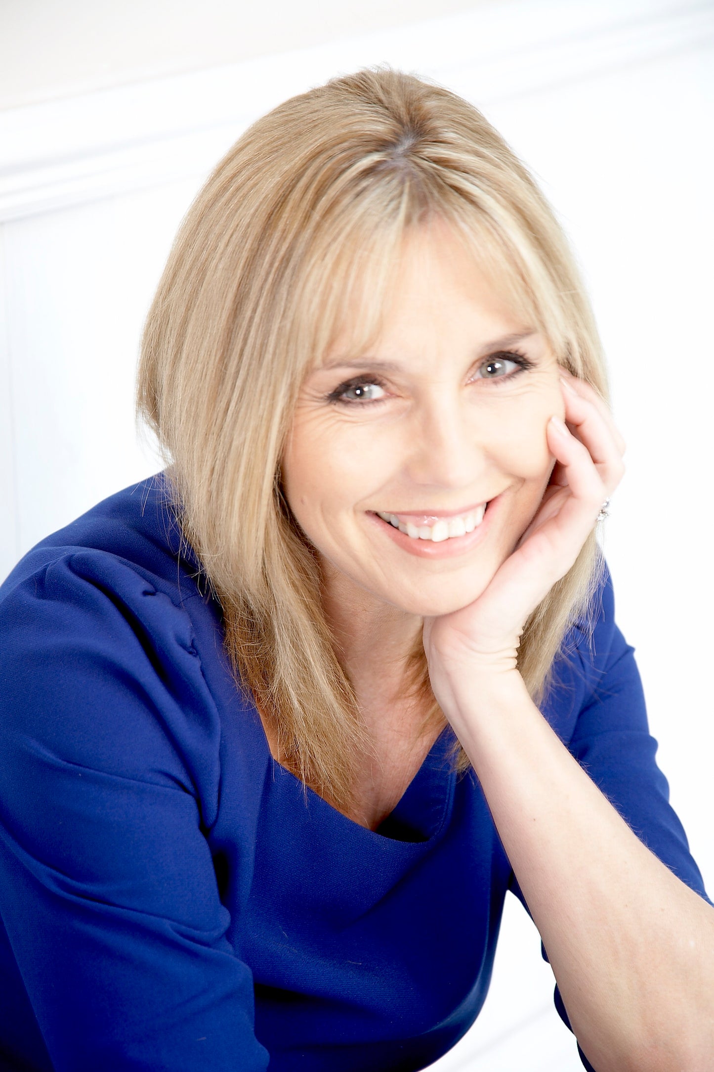 Modern Smocking by Debbie Shore